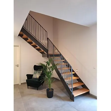 Holiday With 1 Bedroom بوتيل Nothweiler